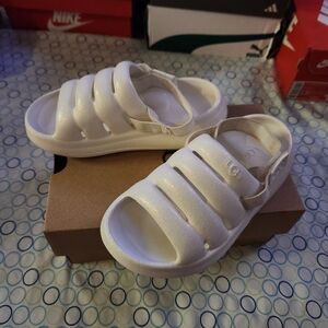 EUC-GIRLS UGG T Sport Yeah Glitter Sandal Size 12